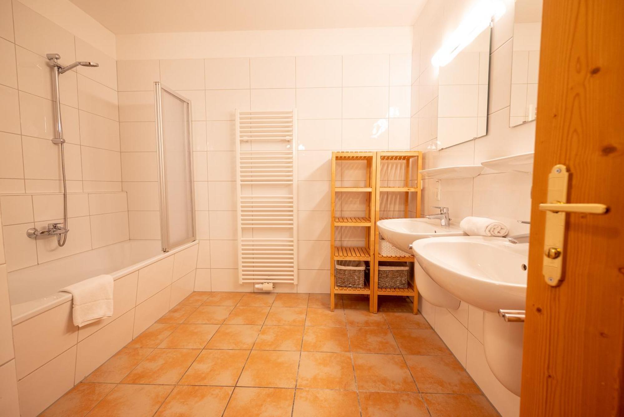 All Seasons Lodge By All In One Apartments Kaprun Extérieur photo