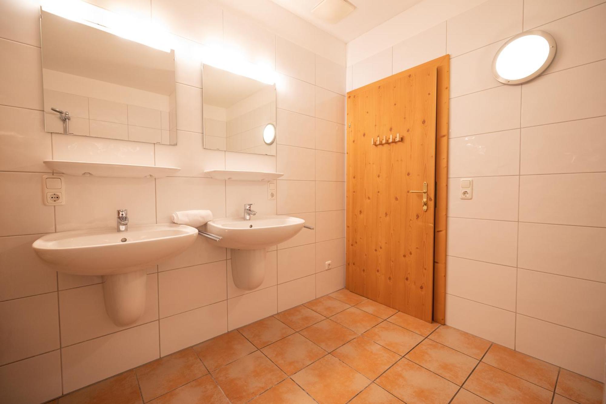 All Seasons Lodge By All In One Apartments Kaprun Extérieur photo